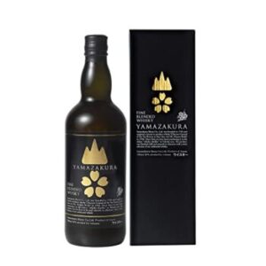 安積蒸留所が製造する「山桜　黒ラベル」